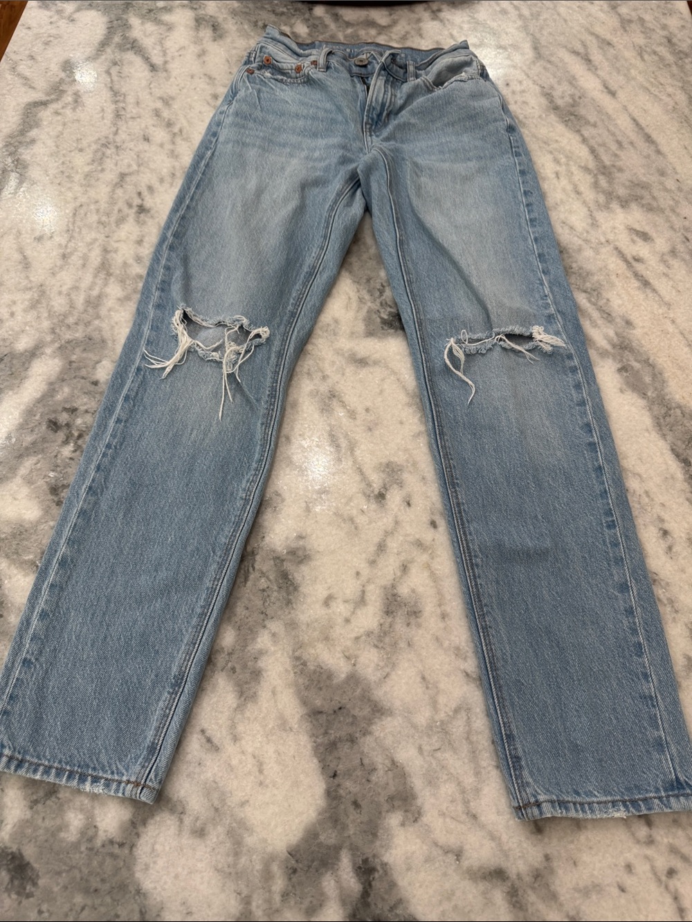 American Eagle Outfitters Light Blue Straight Leg Jeans with Knee Rips
